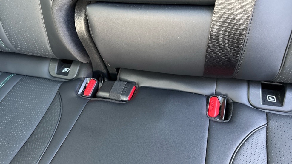 BYD Seal U 1.5 DM-i Comfort 5dr Auto Estate - Image 17