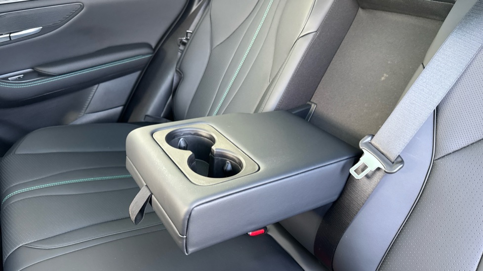BYD Seal U 1.5 DM-i Comfort 5dr Auto Estate - Image 32