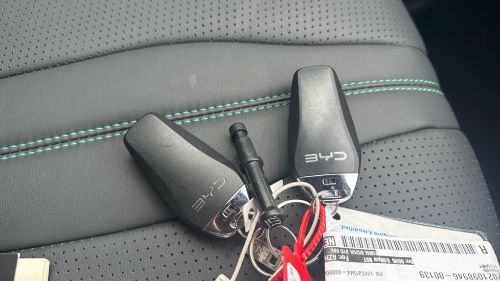 BYD Seal U 1.5 DM-i Comfort 5dr Auto Estate - Image 20