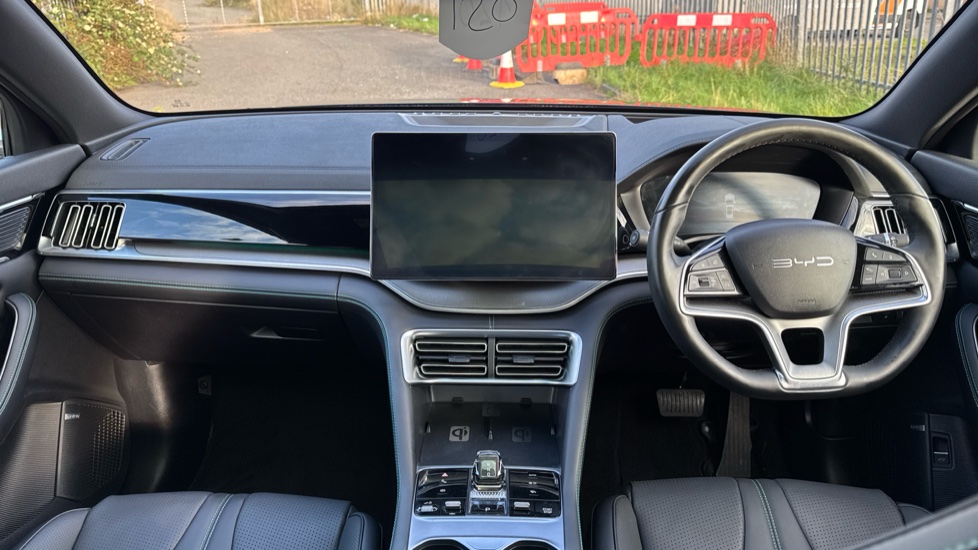 BYD Seal U 1.5 DM-i Comfort 5dr Auto Estate - Image 10