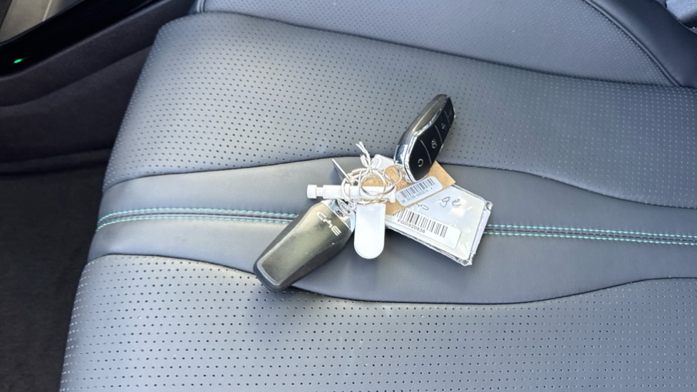 BYD Seal U 1.5 DM-i Comfort 5dr Auto Estate - Image 20