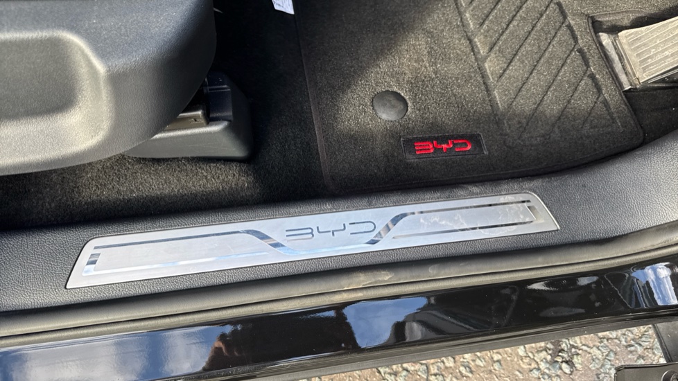 BYD Seal U 1.5 DM-i Comfort 5dr Auto Estate - Image 29