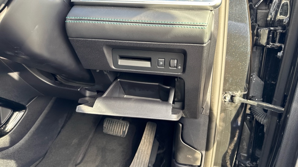 BYD Seal U 1.5 DM-i Comfort 5dr Auto Estate - Image 33