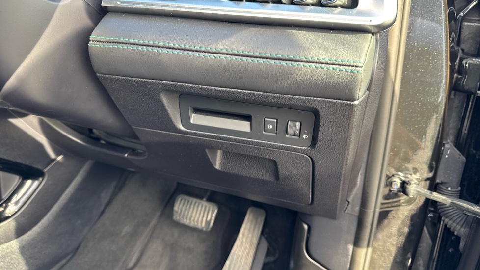 BYD Seal U 1.5 DM-i Comfort 5dr Auto Estate - Image 34