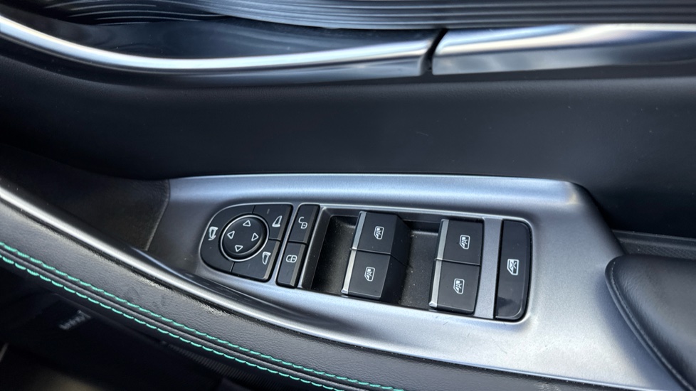 BYD Seal U 1.5 DM-i Comfort 5dr Auto Estate - Image 45