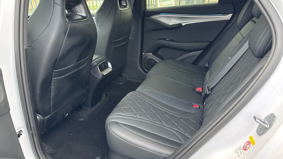 BYD Sealion 7 230kW Comfort 83kWh 5dr Auto Electric Estate - Image 16