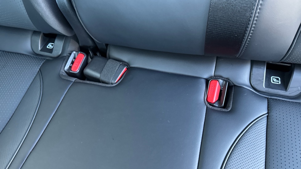 BYD Seal U 1.5 DM-i Comfort 5dr Auto Estate - Image 17