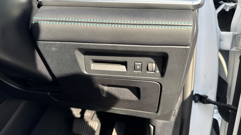 BYD Seal U 1.5 DM-i Comfort 5dr Auto Estate - Image 31
