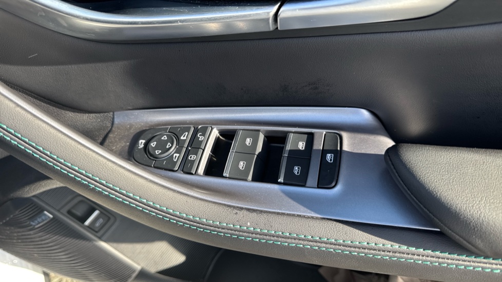 BYD Seal U 1.5 DM-i Comfort 5dr Auto Estate - Image 33