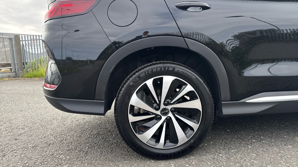 BYD Seal U 1.5 DM-i Comfort 5dr Auto Estate - Image 7