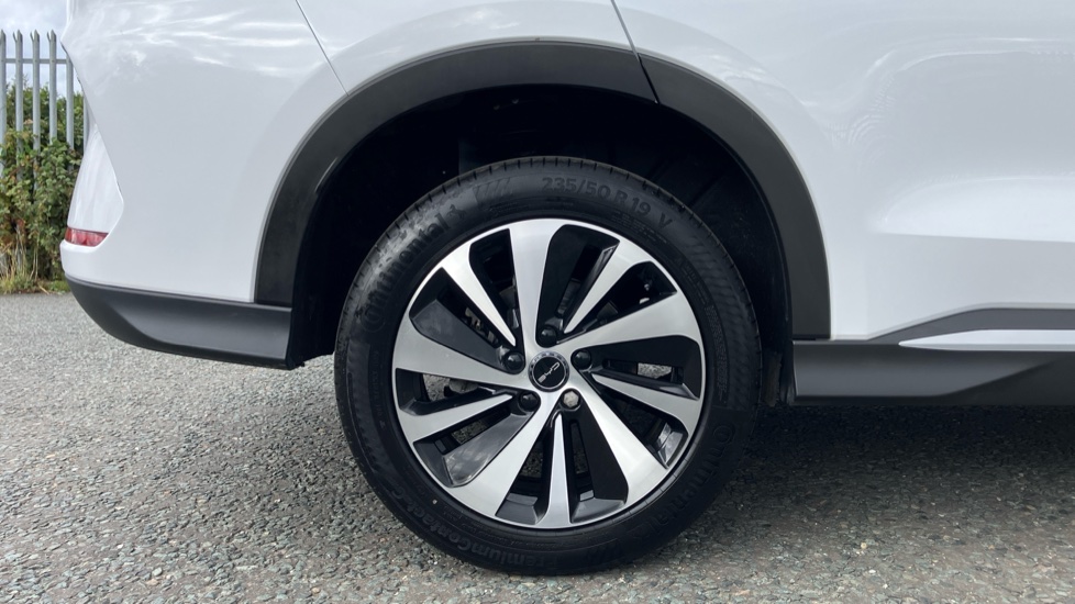 BYD Seal U 1.5 DM-i Comfort 5dr Auto Estate - Image 7