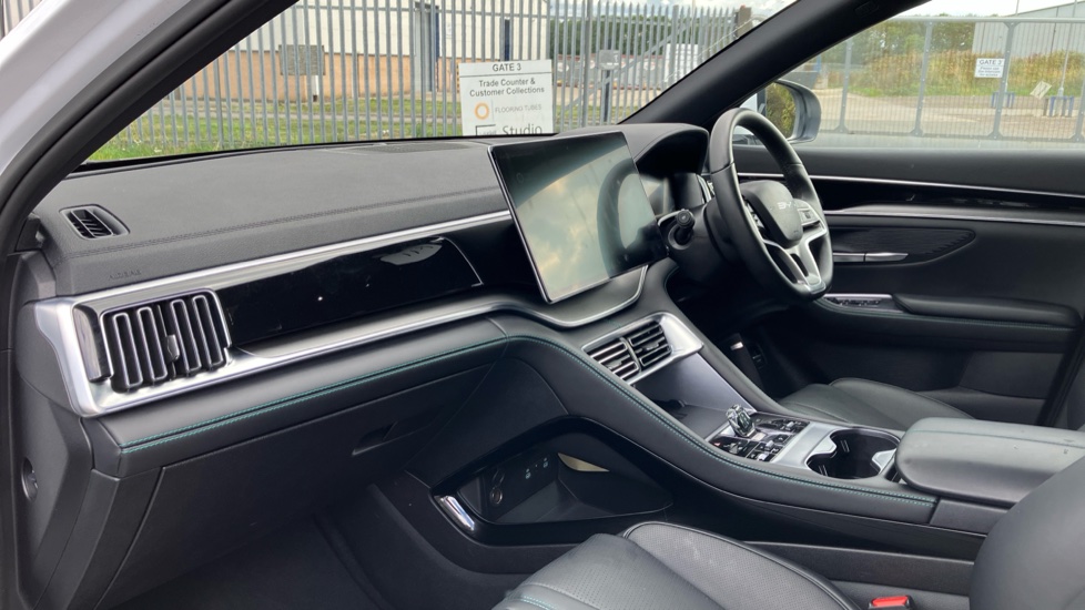 BYD Seal U 1.5 DM-i Comfort 5dr Auto Estate - Image 9