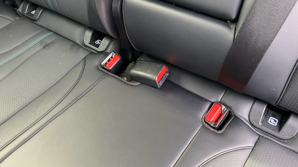 BYD Seal U 1.5 DM-i Comfort 5dr Auto Estate - Image 17
