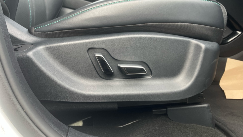 BYD Seal U 1.5 DM-i Comfort 5dr Auto Estate - Image 26