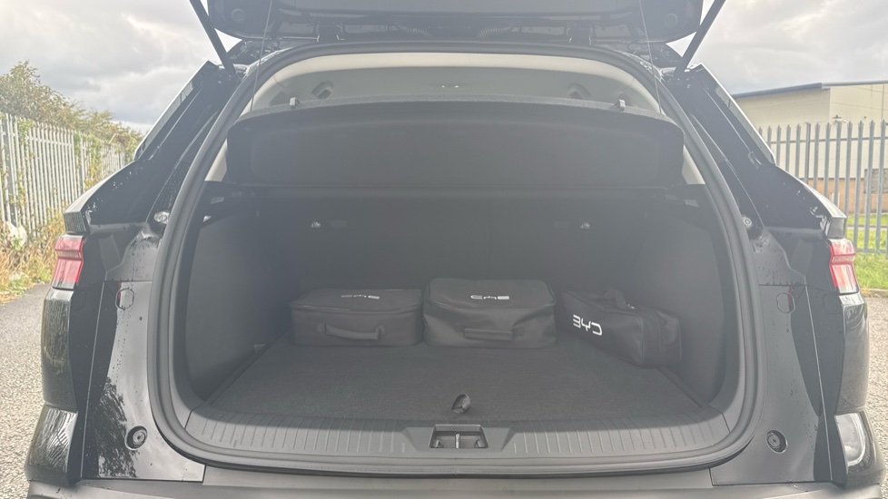 BYD Sealion 5 1.5 DM-i Comfort 5dr Auto Estate - Image 4
