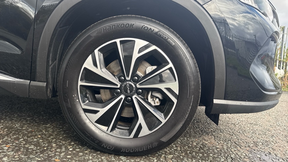 BYD Sealion 5 1.5 DM-i Comfort 5dr Auto Estate - Image 7