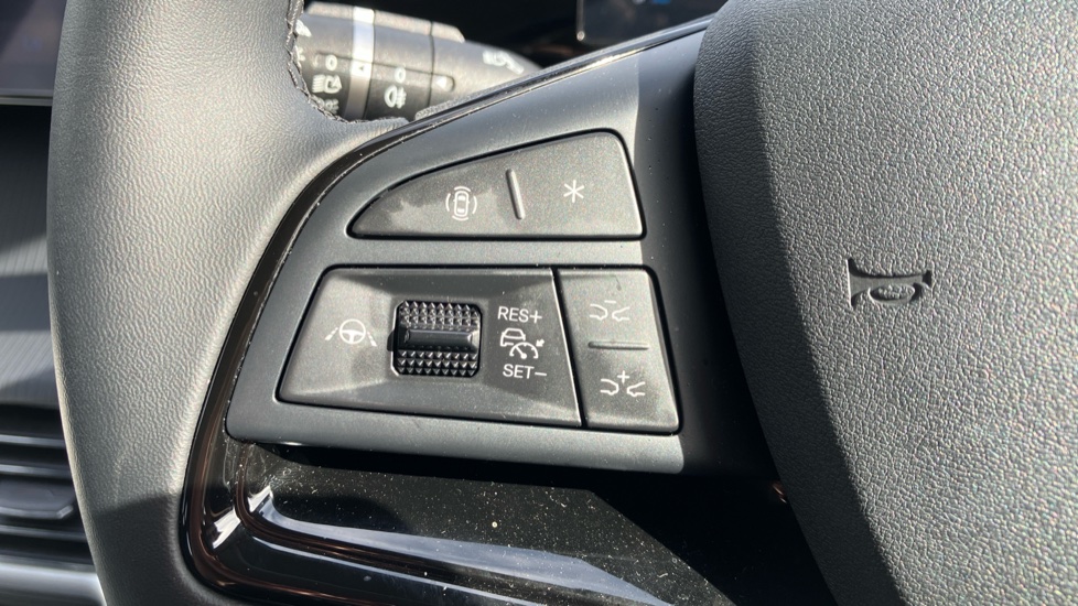BYD Sealion 5 1.5 DM-i Design 5dr Auto Estate - Image 24