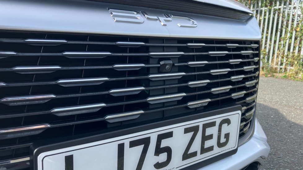 BYD Sealion 5 1.5 DM-i Design 5dr Auto Estate - Image 26