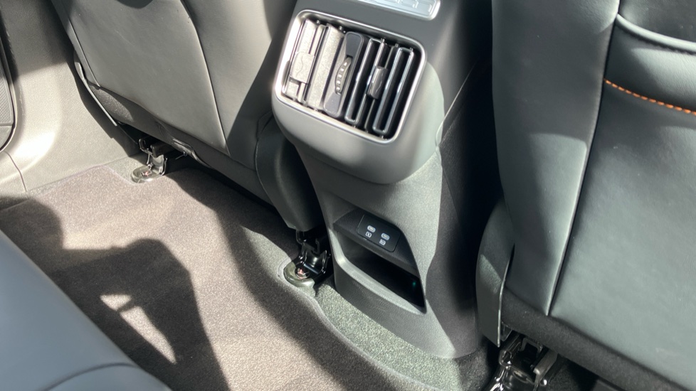BYD Sealion 5 1.5 DM-i Design 5dr Auto Estate - Image 30