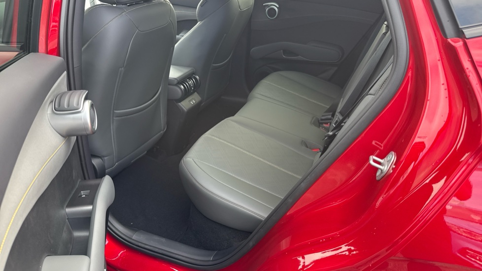 BYD Atto 3 Evo 230kW Design 75kWh 5dr Auto Electric Hatchback - Image 16
