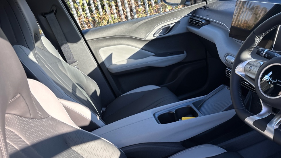 BYD Dolphin Surf 65kW Boost 43kWh 5dr Auto Electric Hatchback - Image 14