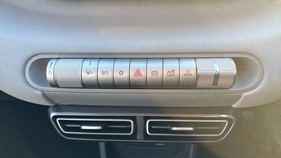 BYD Dolphin Surf 65kW Boost 43kWh 5dr Auto Electric Hatchback - Image 22