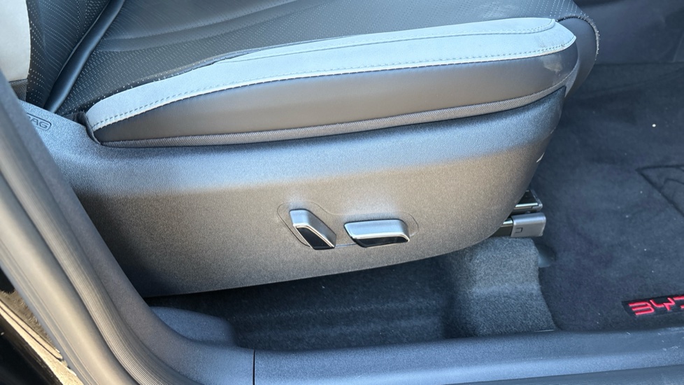 BYD Dolphin Surf 65kW Boost 43kWh 5dr Auto Electric Hatchback - Image 28