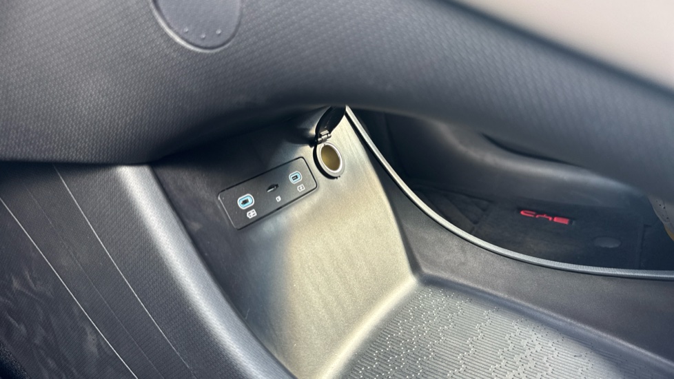 BYD Atto 3 Evo 230kW Design 75kWh 5dr Auto Electric Hatchback - Image 35