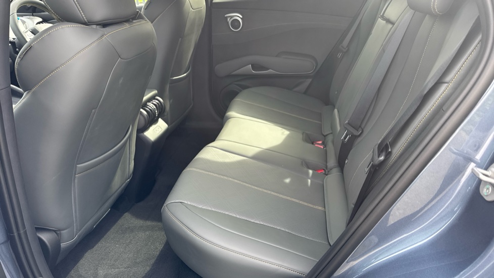 BYD Atto 3 Evo 230kW Design 75kWh 5dr Auto Electric Hatchback - Image 16