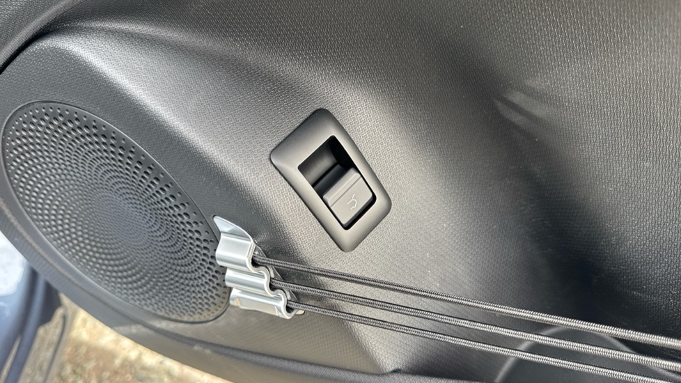 BYD Atto 3 Evo 230kW Design 75kWh 5dr Auto Electric Hatchback - Image 32