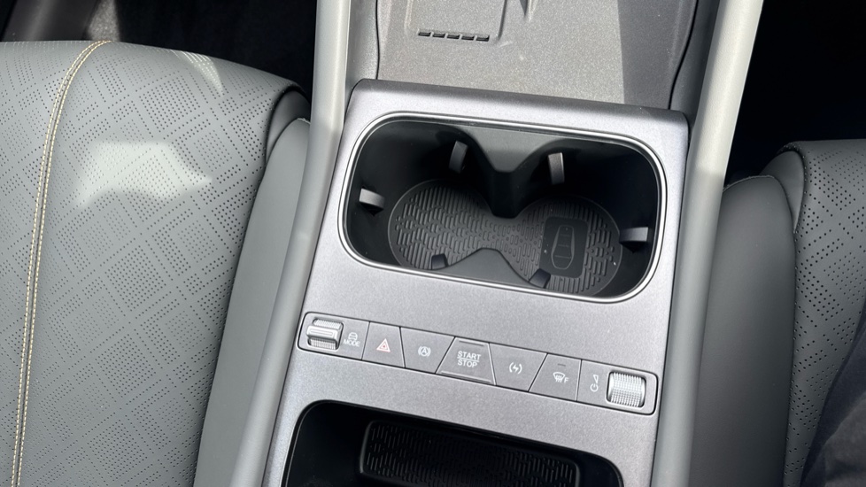 BYD Atto 3 Evo 230kW Design 75kWh 5dr Auto Electric Hatchback - Image 42