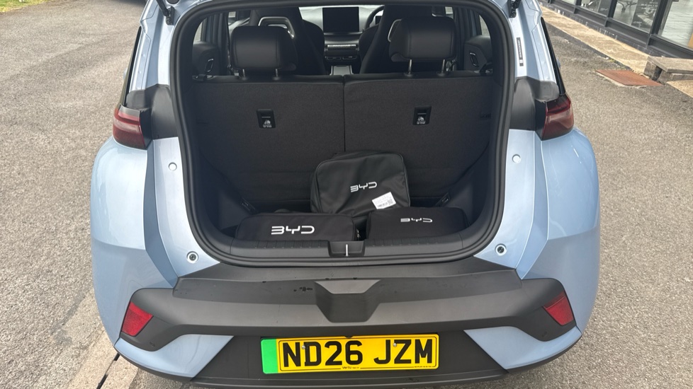 BYD Dolphin Surf 65kW Boost 43kWh 5dr Auto Electric Hatchback - Image 4