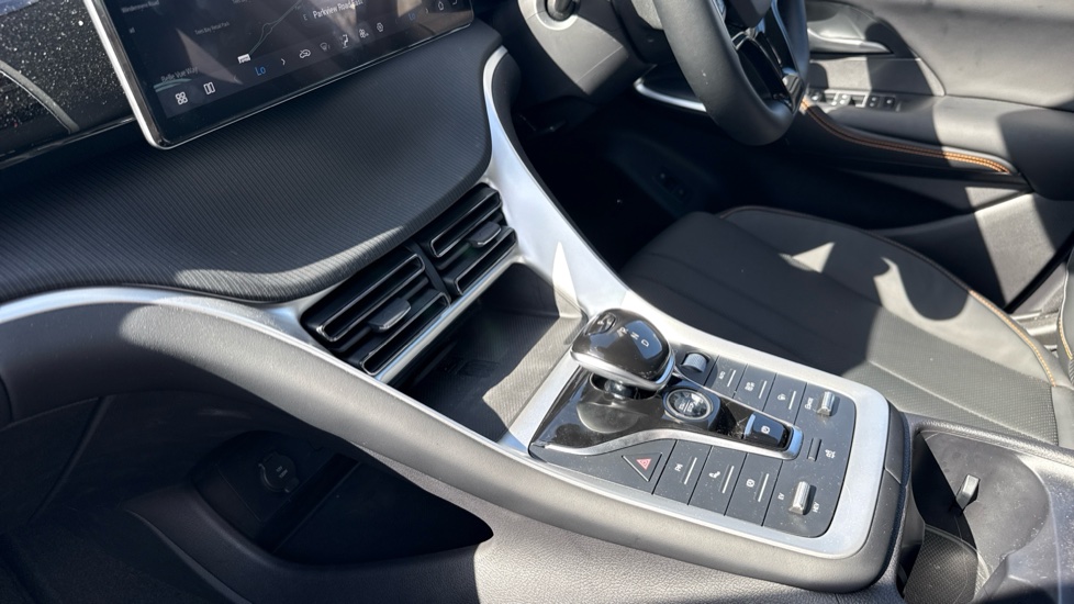 BYD Sealion 5 1.5 DM-i Design 5dr Auto Estate - Image 13
