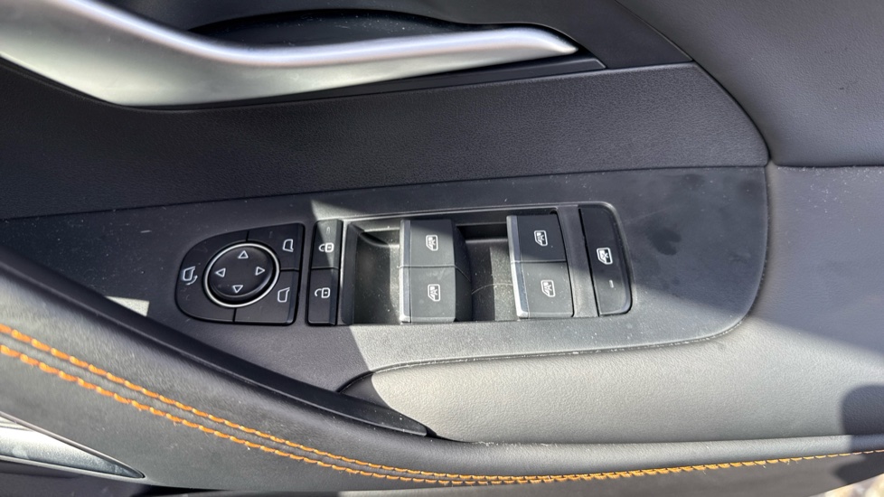 BYD Sealion 5 1.5 DM-i Design 5dr Auto Estate - Image 27