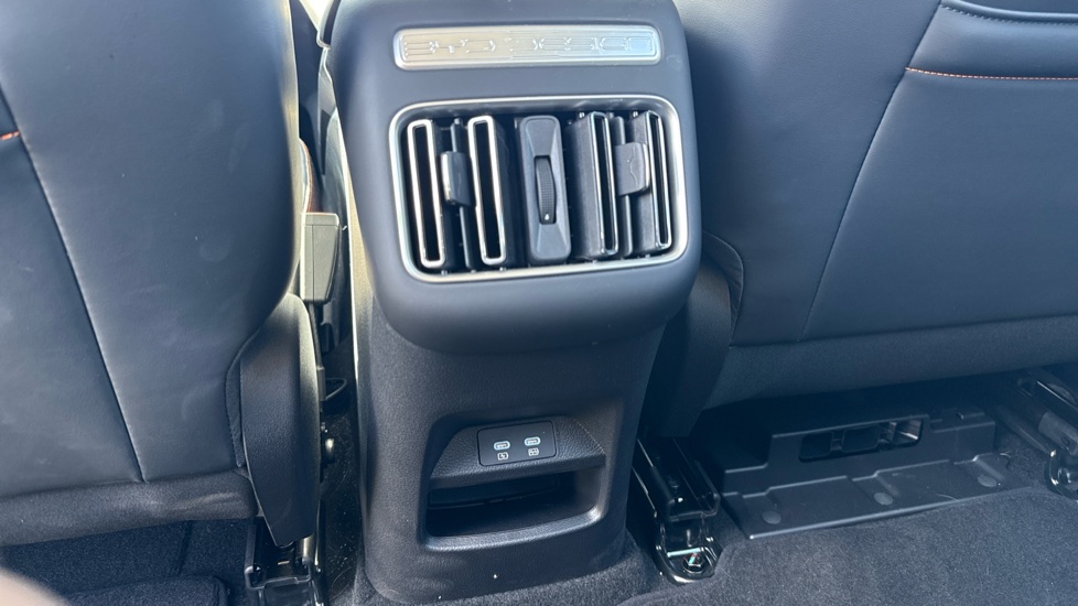 BYD Sealion 5 1.5 DM-i Design 5dr Auto Estate - Image 36
