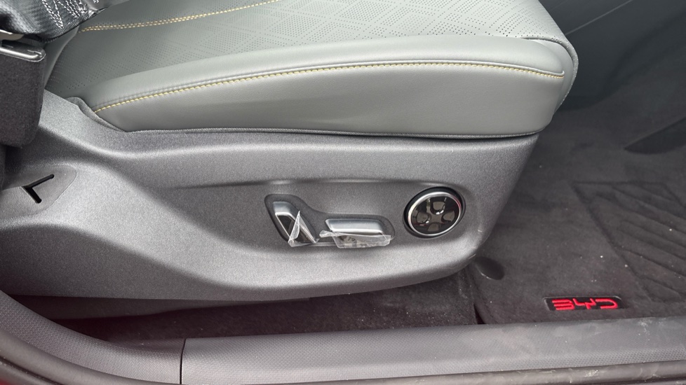 BYD Atto 3 Evo 230kW Design 75kWh 5dr Auto Electric Hatchback - Image 29