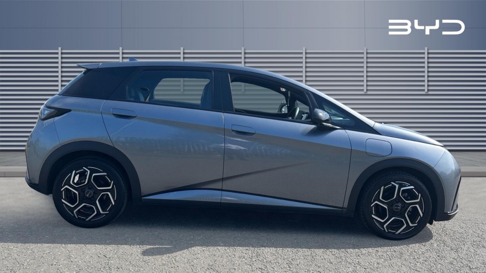 BYD Dolphin 150kW Comfort 60.4kWh Auto Electric Hatchback - Image 5