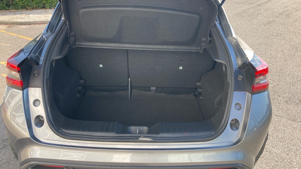 Nissan Juke 1.0 DiG-T 114 N-Connecta 5dr Petrol Hatchback - Image 4