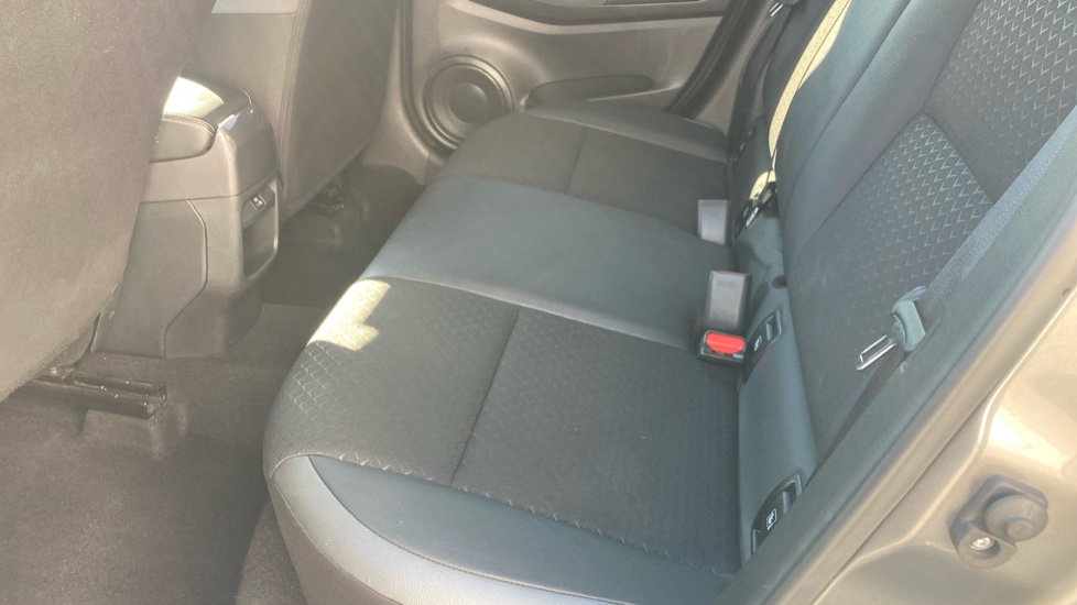 Nissan Juke 1.0 DiG-T 114 N-Connecta 5dr Petrol Hatchback - Image 16