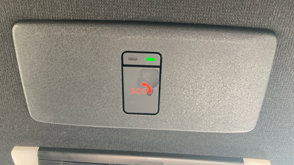 Nissan Juke 1.0 DiG-T 114 N-Connecta 5dr Petrol Hatchback - Image 35