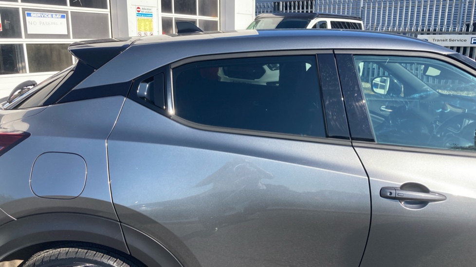 Nissan Juke 1.0 DiG-T 114 N-Connecta 5dr Petrol Hatchback - Image 39