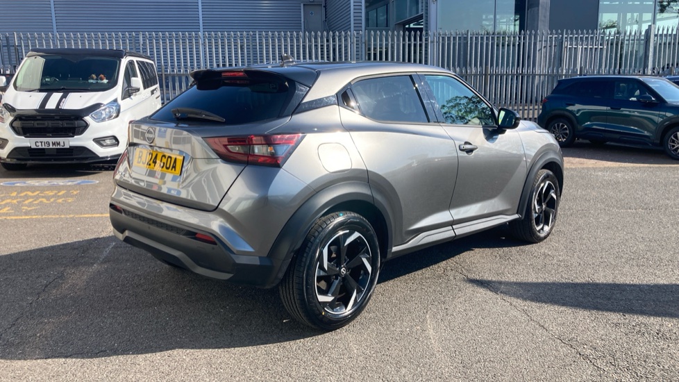 Nissan Juke 1.0 DiG-T 114 N-Connecta 5dr Petrol Hatchback - Image 45