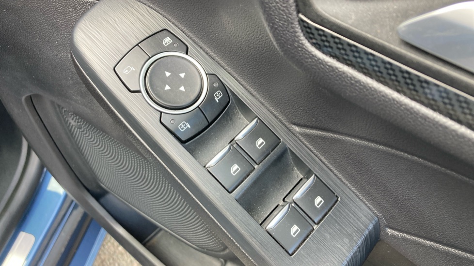 Ford Kuga 2.5 PHEV ST-Line X Edition 5dr CVT Estate - Image 22