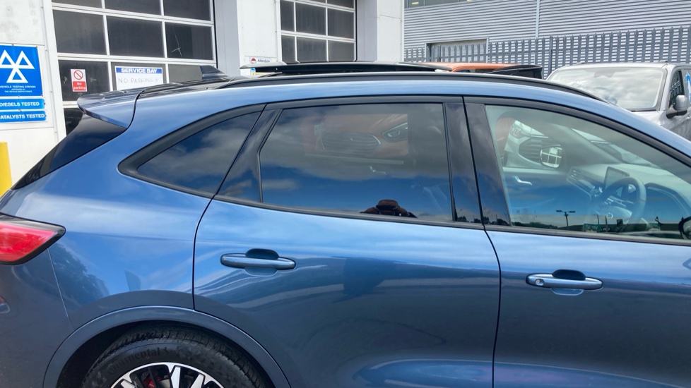 Ford Kuga 2.5 PHEV ST-Line X Edition 5dr CVT Estate - Image 36