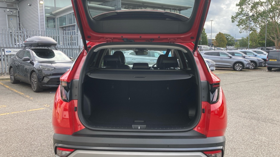 Hyundai TUCSON 1.6T Hybrid Ultimate 5dr Auto Hybrid Estate - Image 4