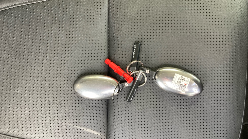 Hyundai TUCSON 1.6T Hybrid Ultimate 5dr Auto Hybrid Estate - Image 20