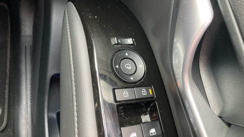 Hyundai TUCSON 1.6T Hybrid Ultimate 5dr Auto Hybrid Estate - Image 36