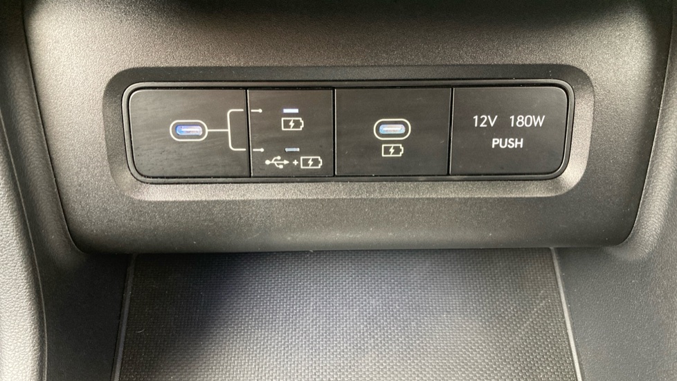 Hyundai TUCSON 1.6T Hybrid Ultimate 5dr Auto Hybrid Estate - Image 38