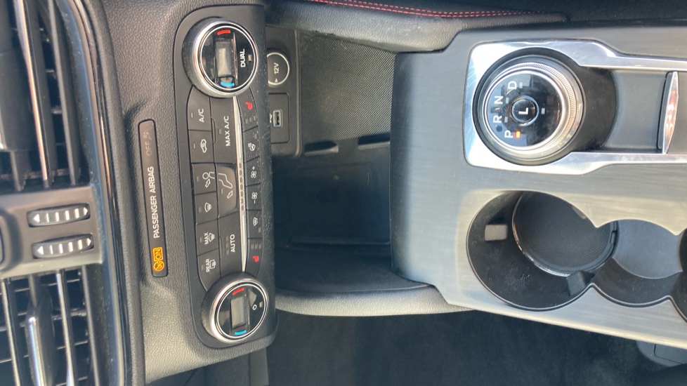 Ford Kuga 2.5 PHEV ST-Line Edition 5dr CVT Estate - Image 13