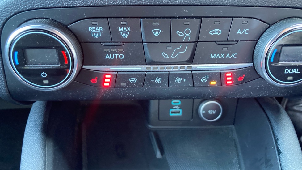 Ford Kuga 2.5 PHEV ST-Line Edition 5dr CVT Estate - Image 30